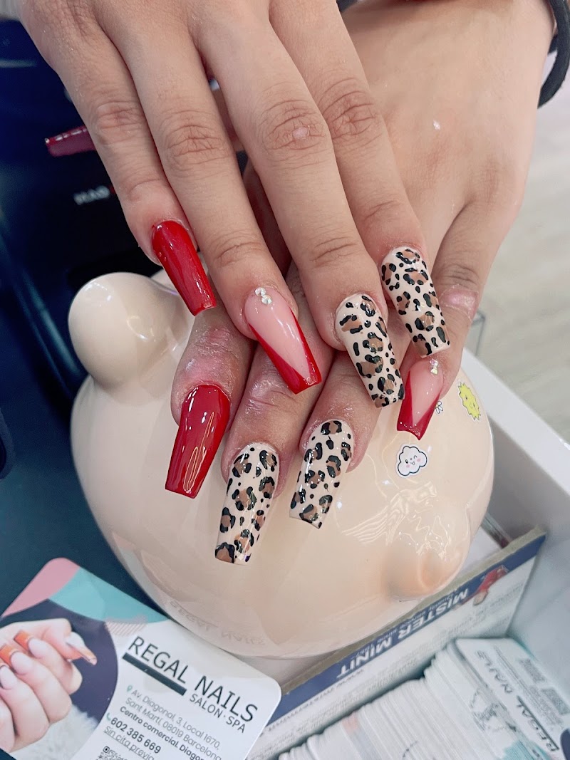 Regal Nails Salón Spa Diagonal Mar - foto 3