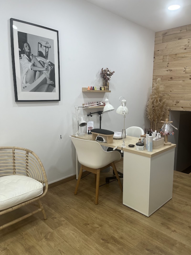 RI nails & beauty salon