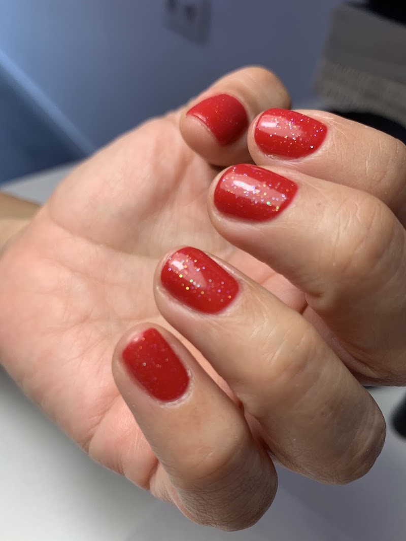 RI nails & beauty salon - foto 5