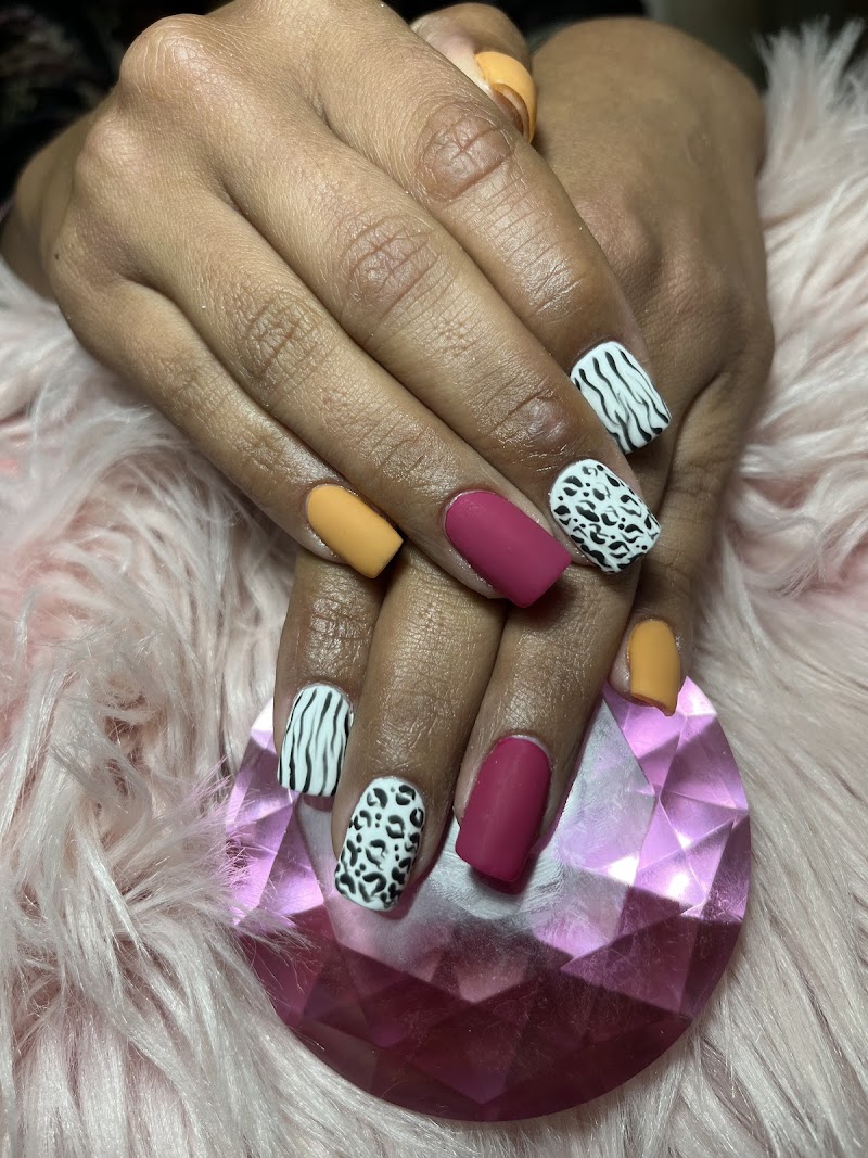 Sairy Love Nails
