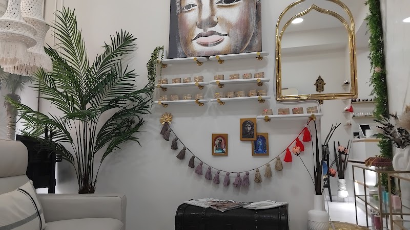Sibel Lux Salon | Manicura Rusa & Uñas Sant Gervasi - foto 5