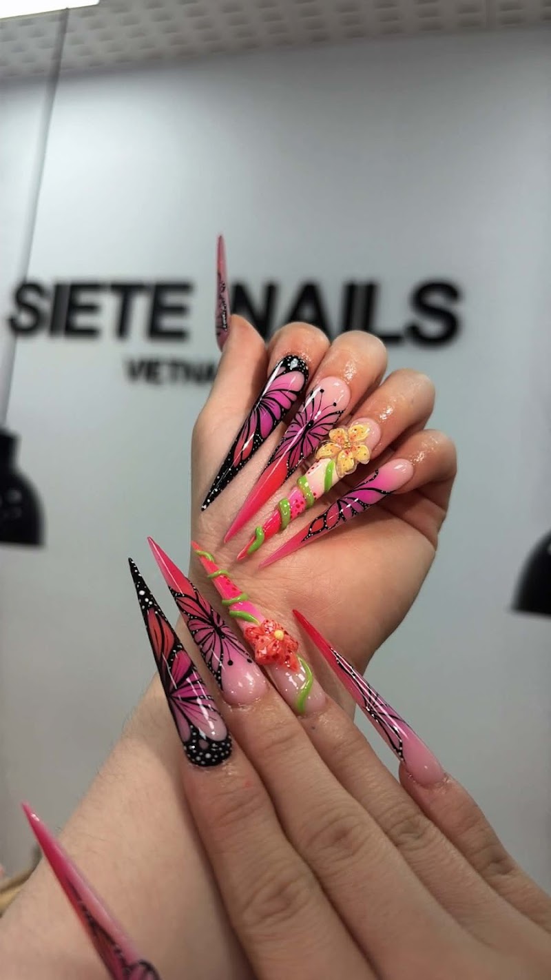 Siete Nails - Salón de Uñas Vietnamita - foto 2