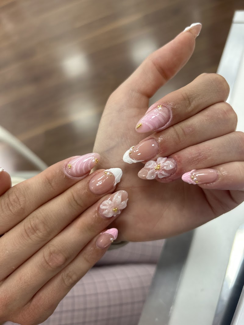 Siete Nails - Salón de Uñas Vietnamita - foto 3