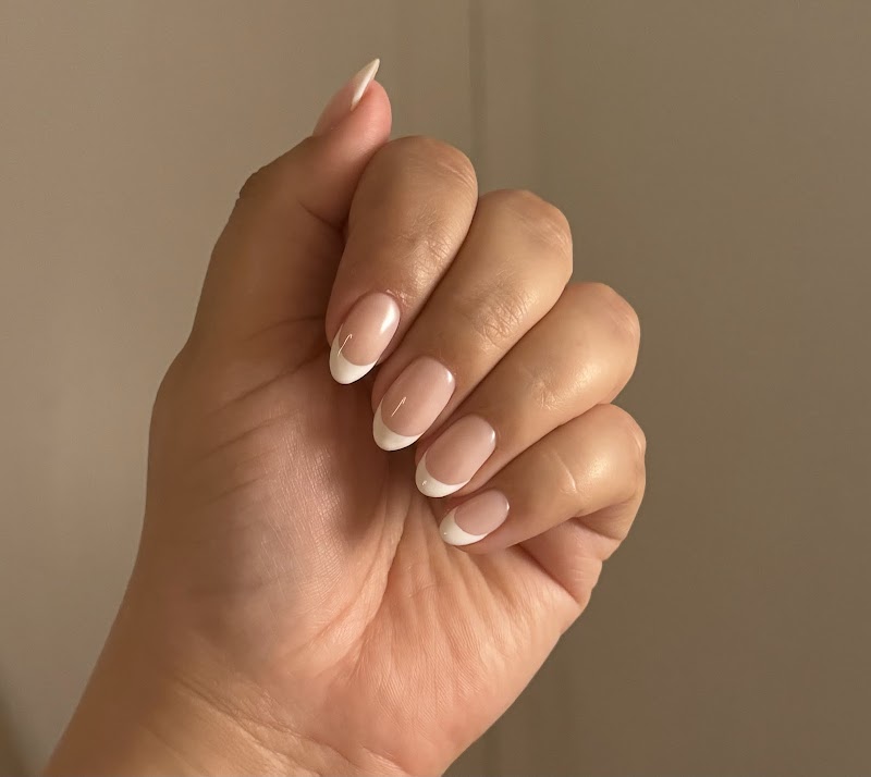sisters nails