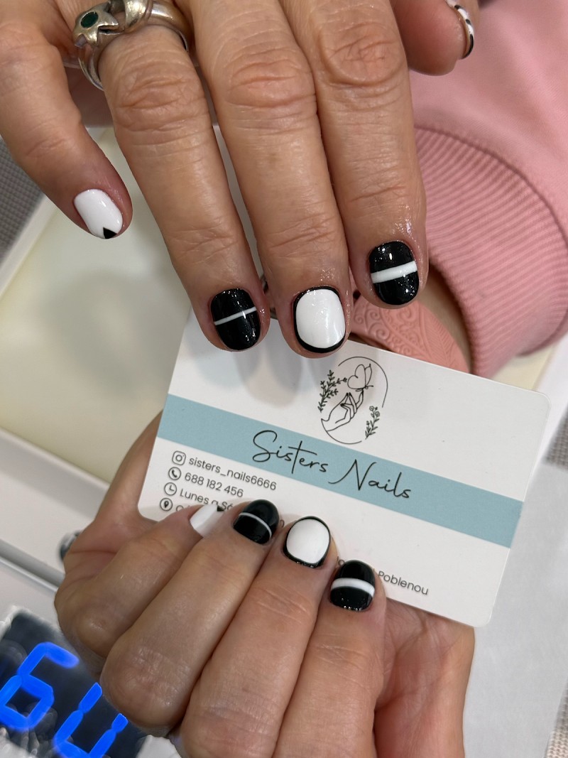 sisters nails - foto 2