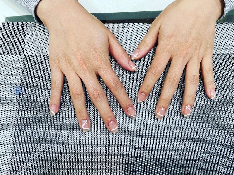 sisters nails - foto 3