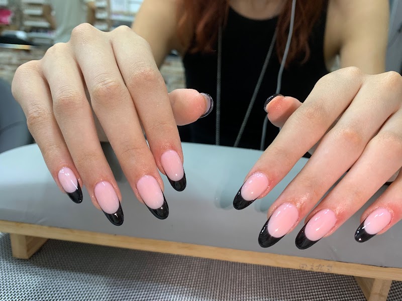 STAR NAILS - foto 2