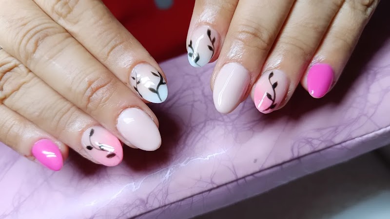 Sueño de Ángeles en salón studio classic nails