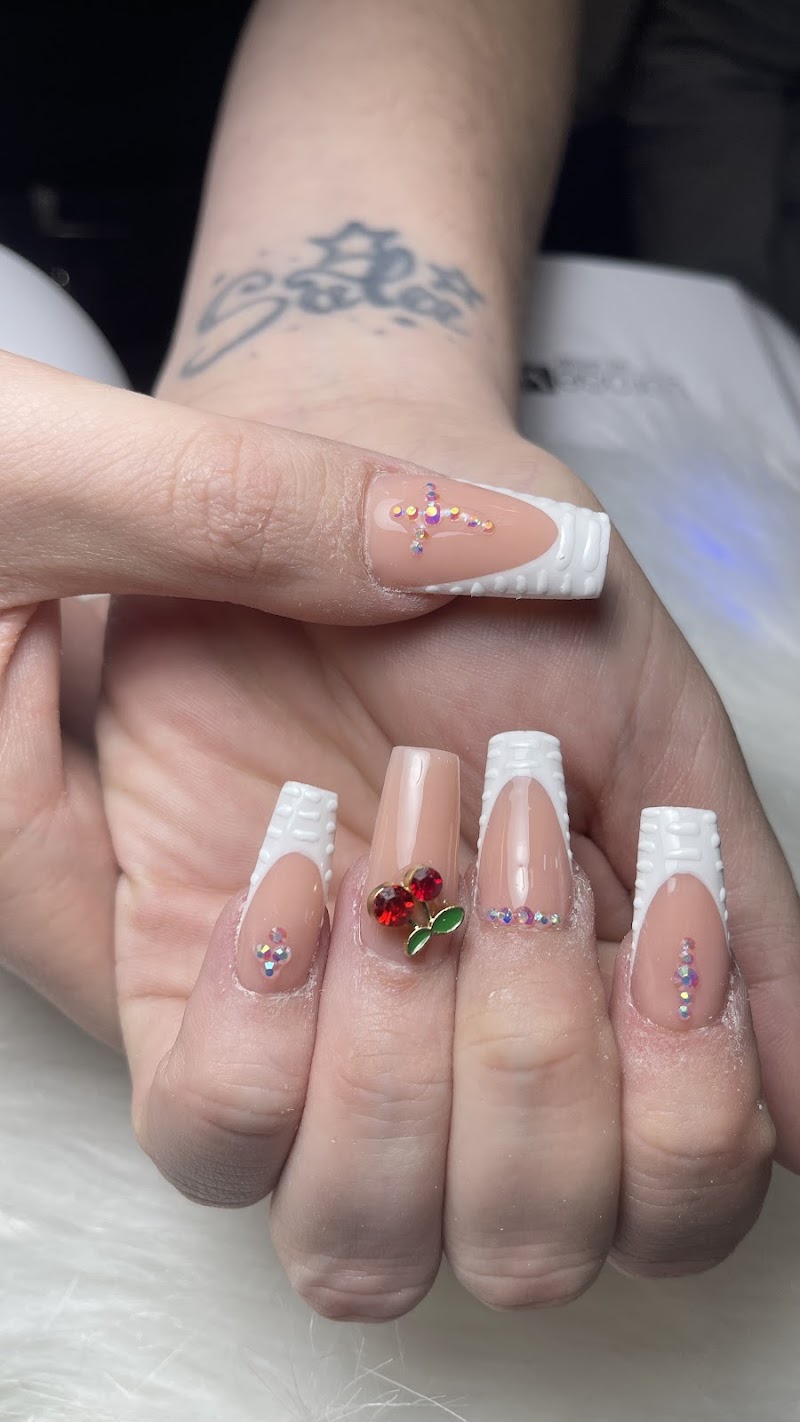 Talento nails , Salon de uñas vietnamita - photo 3