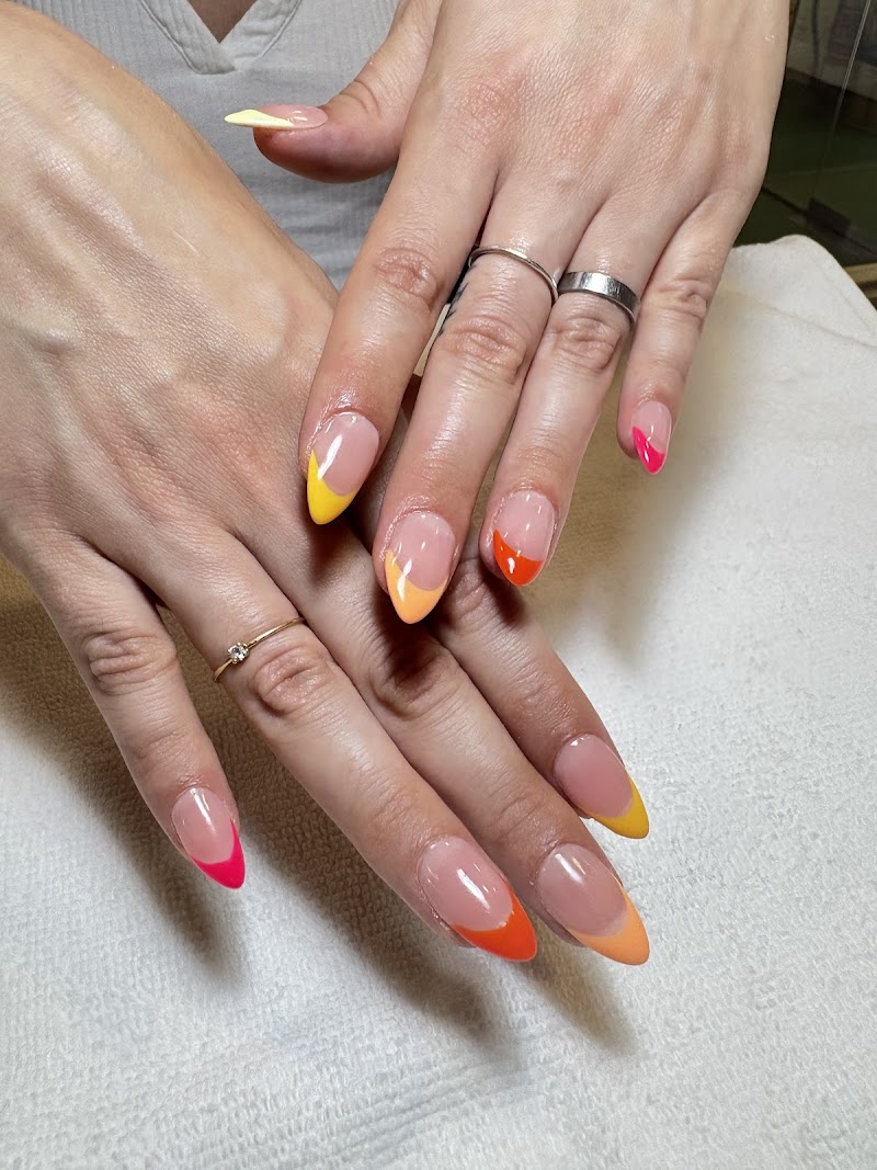Time For Me - Nail & eyebrow Salon - foto 4