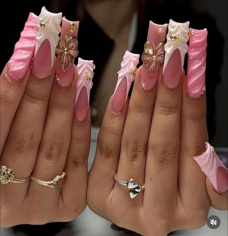 TONI NAILS 4