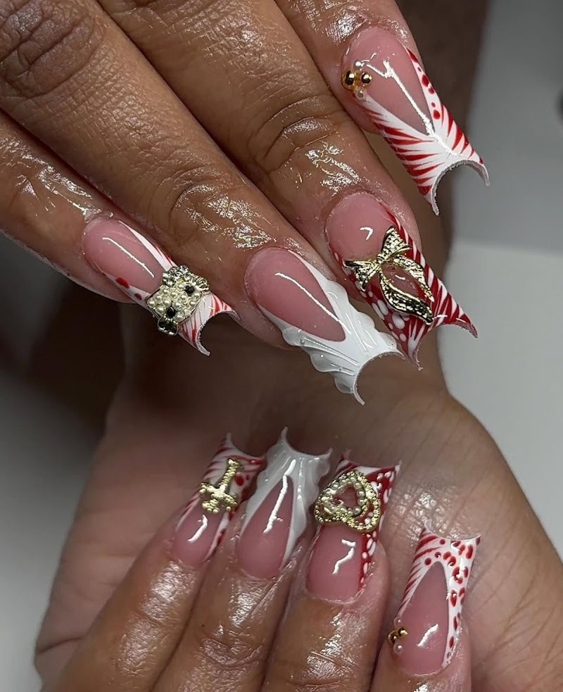 TONI NAILS 4 - foto 4