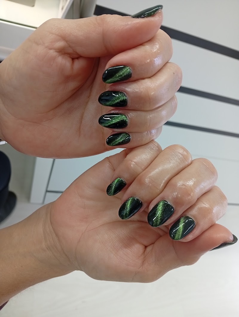Top Nails Vietnamita - foto 2