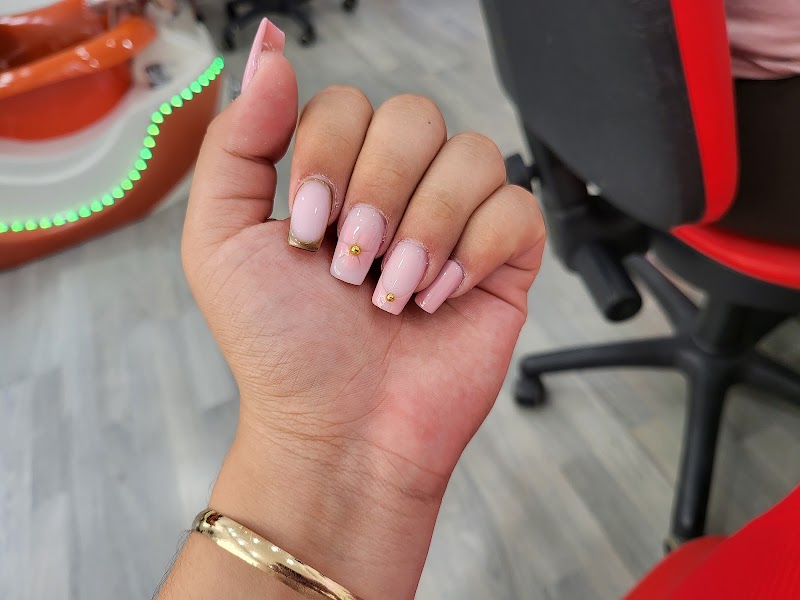 Vietnamita Uñas Collblanc