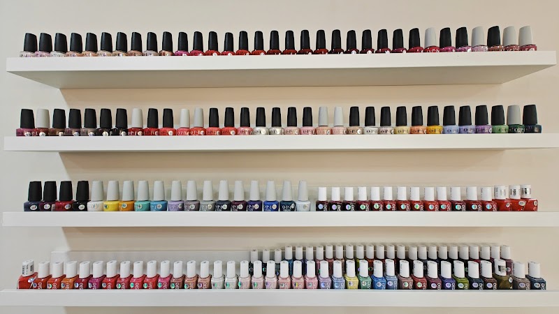 VIVIENNE NAILS II - foto 4