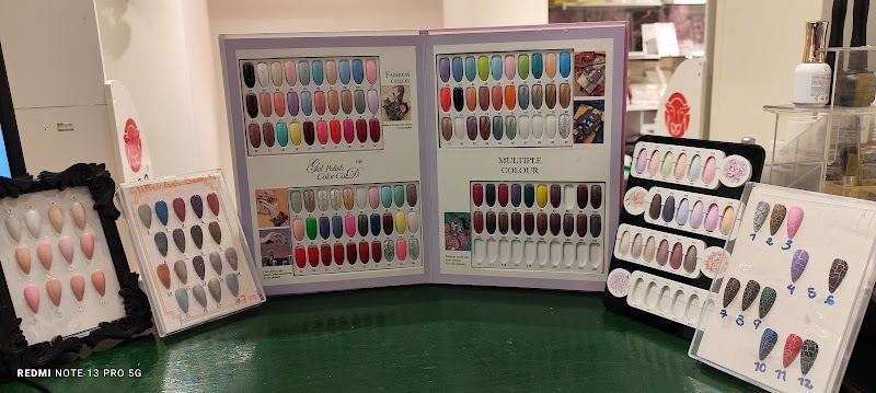 weiwei cosmeticos nails - foto 3