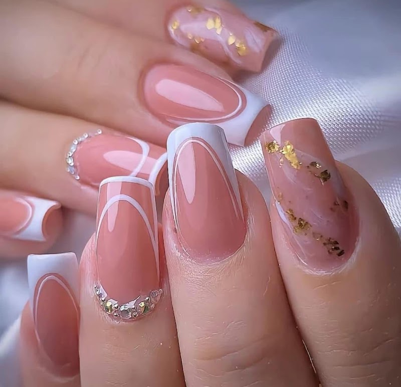 YiYi nails