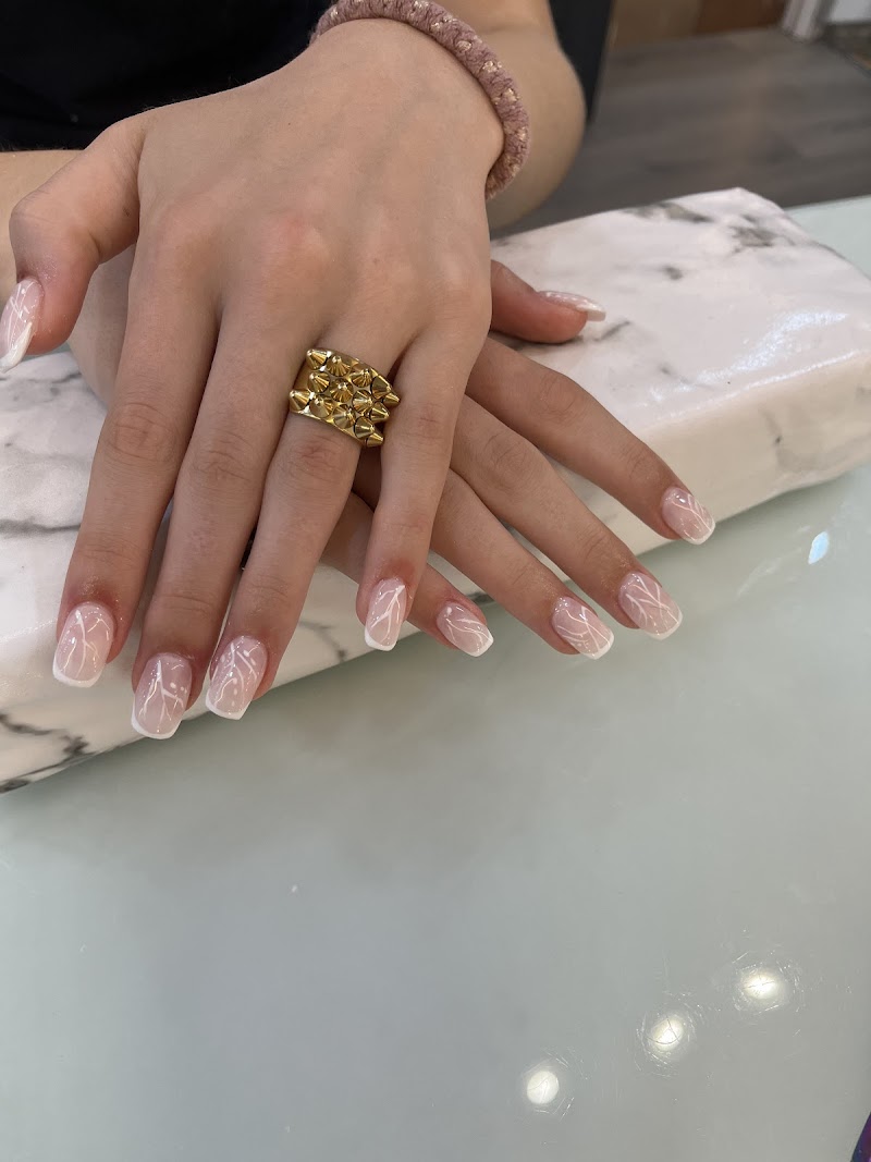 Yumi Nail