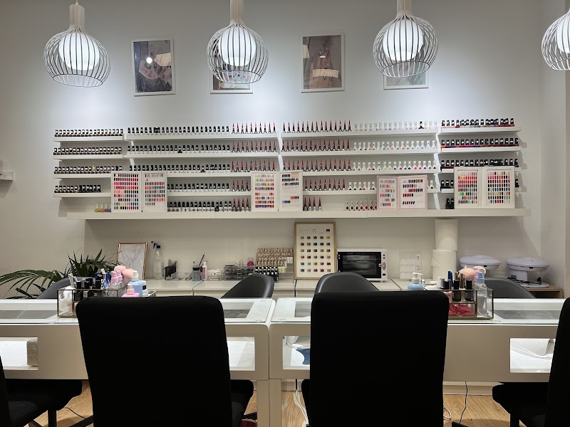 Yumi Nails - foto 2