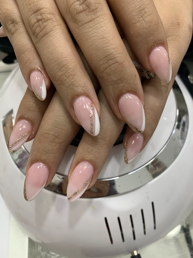 ZORAIDA NAILS - foto 2
